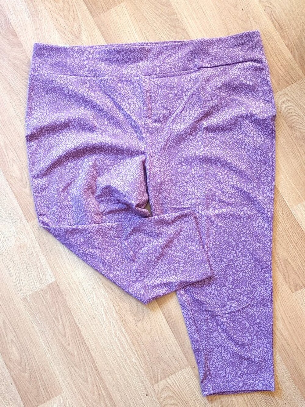 Capri Legging Womens plus size 28w 30w